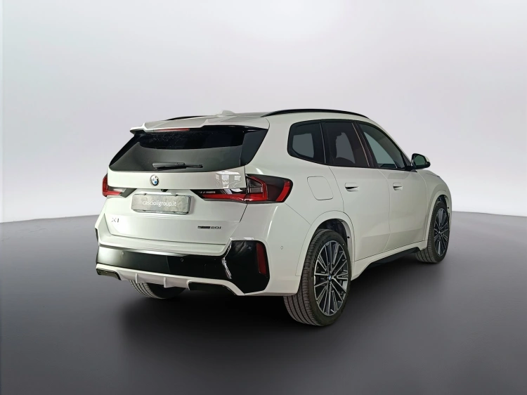 4 - BMW X1 X1 sdrive20i mhev 48V MSport Pro auto