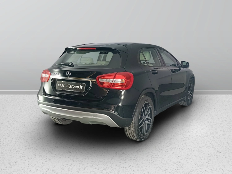5 - Mercedes-Benz GLA 180 d (cdi) Executive