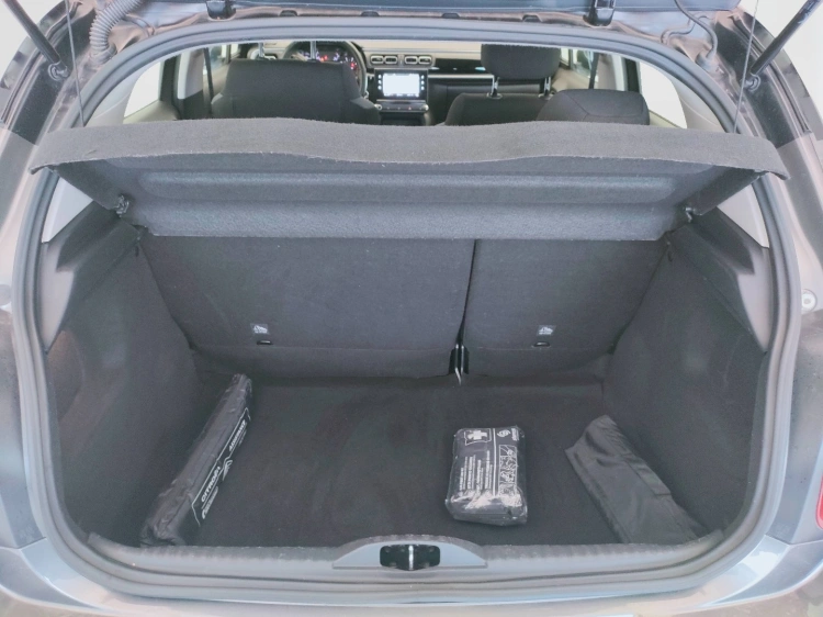 10 - Citroen C3 C3 1.5 bluehdi Shine s&s 100cv 6m