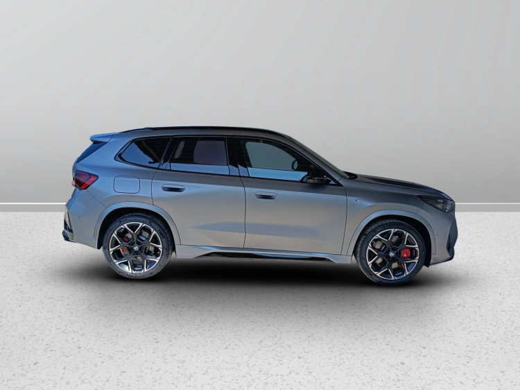 6 - BMW X1 M BMW X1 M35i xDrive