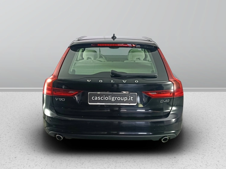 5 - Volvo V90 V90 2.0 D4 Momentum Business Pro awd geartronic