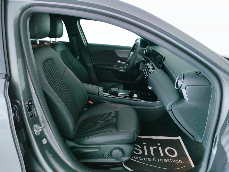 9 - Mercedes-Benz Classe A 180 d Sport Night edition auto