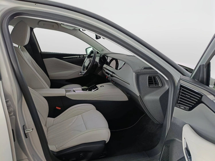 11 - Ds 4 DS4 1.5 bluehdi Esprit de Voyage 130cv auto