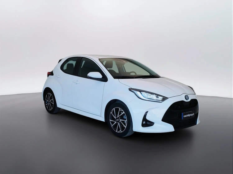 3 - Toyota Yaris Yaris 1.5h Trend