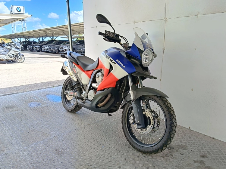 2 - Honda Transalp Transalp 700