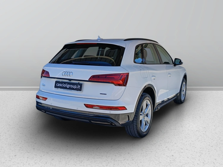 4 - Audi Q5 Audi Q5  40 2.0 tdi mhev 12v business advanced quattro s-tro