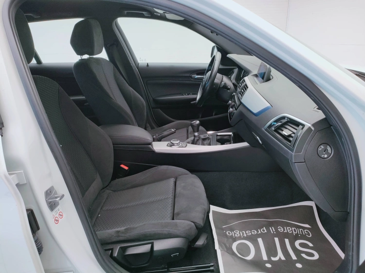 9 - BMW Serie 1 116d 5p Msport