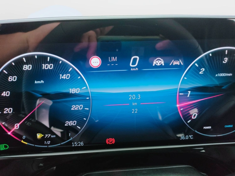 19 - Mercedes-Benz Classe E SW 220 d AMG Line Premium 4matic auto