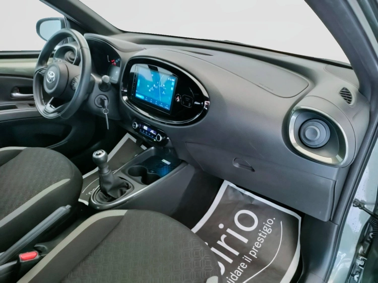 13 - Toyota Aygo X Aygo X 1.0 Trend 72cv