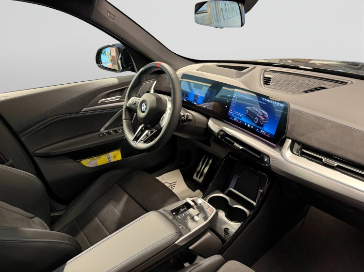 13 - BMW X1 M BMW X1 M35i xDrive