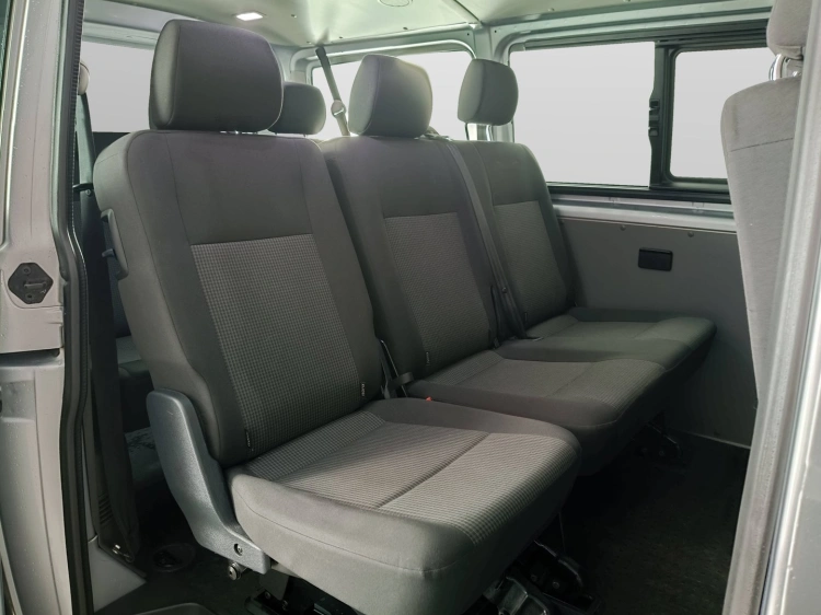 12 - Volkswagen T6.1 Transporter 30 T6.1 Transporter 30 2.0 tdi 110cv kombi Business p.c.