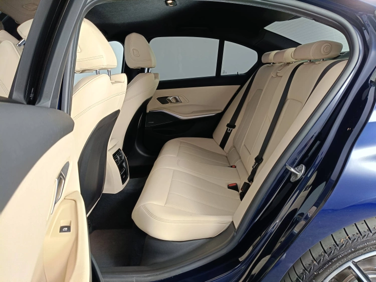 10 - BMW Serie 3 318d mhev 48V MSport auto