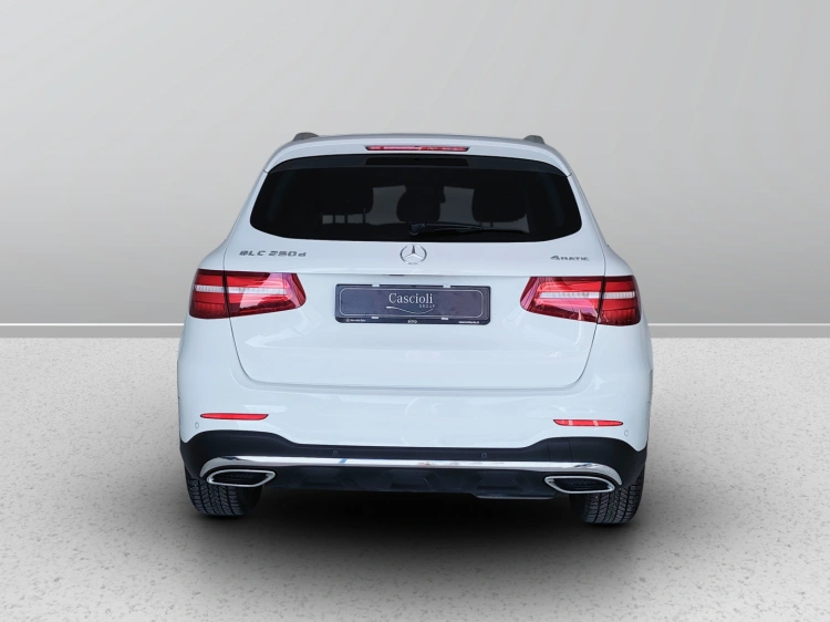 4 - Mercedes-Benz GLC 250 d Premium 4matic auto
