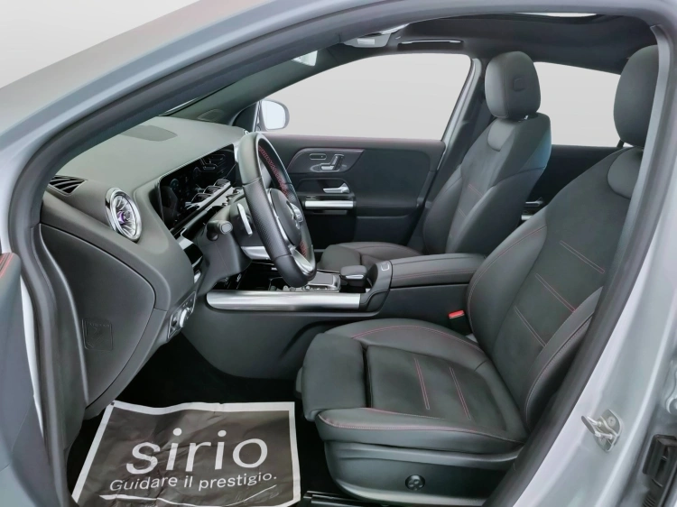 18 - Mercedes-Benz GLA 200 d Premium 4matic auto