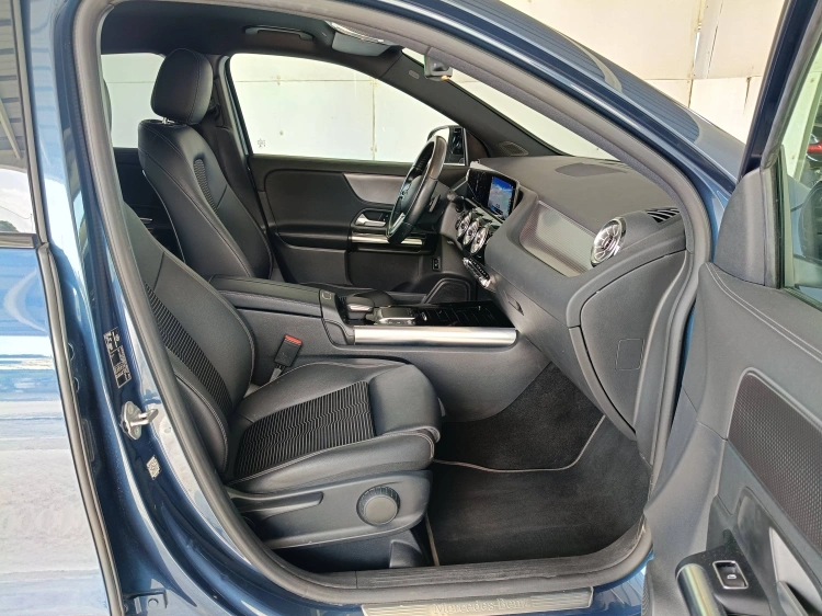 11 - Mercedes-Benz GLA 200 d Sport Plus 4matic auto