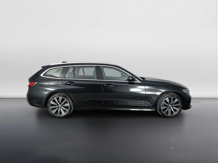 3 - BMW Serie 3 320d Touring mhev 48V xdrive Luxury auto