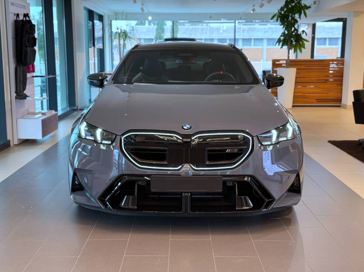 5 - BMW M M5 M5 Touring