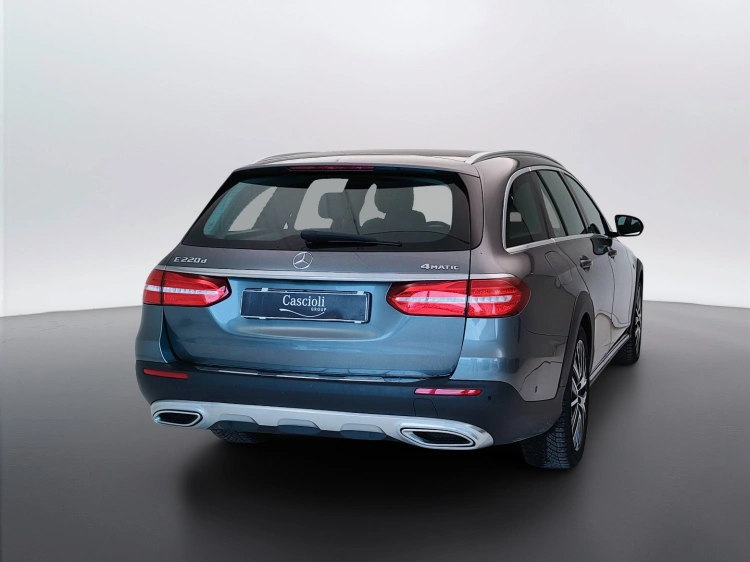6 - Mercedes-Benz Classe E SW All-Terrain 220 d Premium 4matic auto