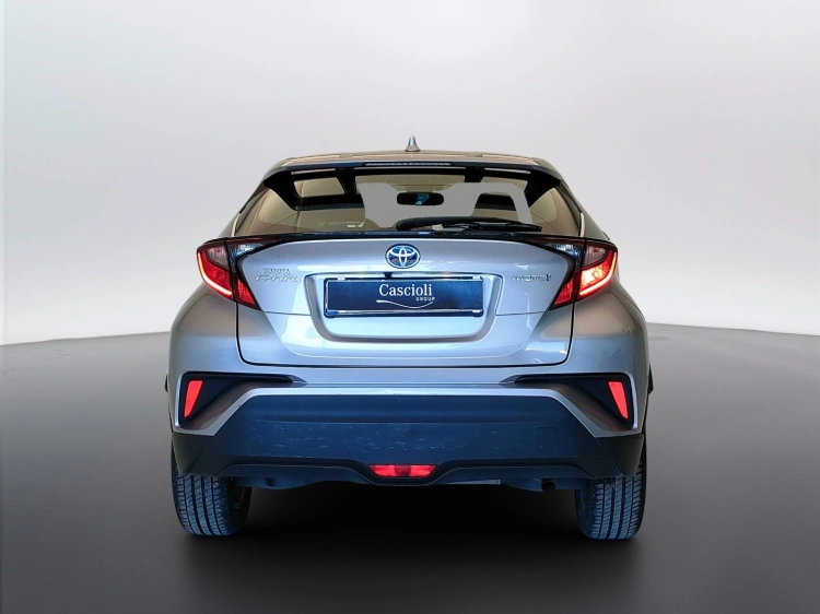 6 - Toyota C-HR C-HR 1.8h Business e-cvt