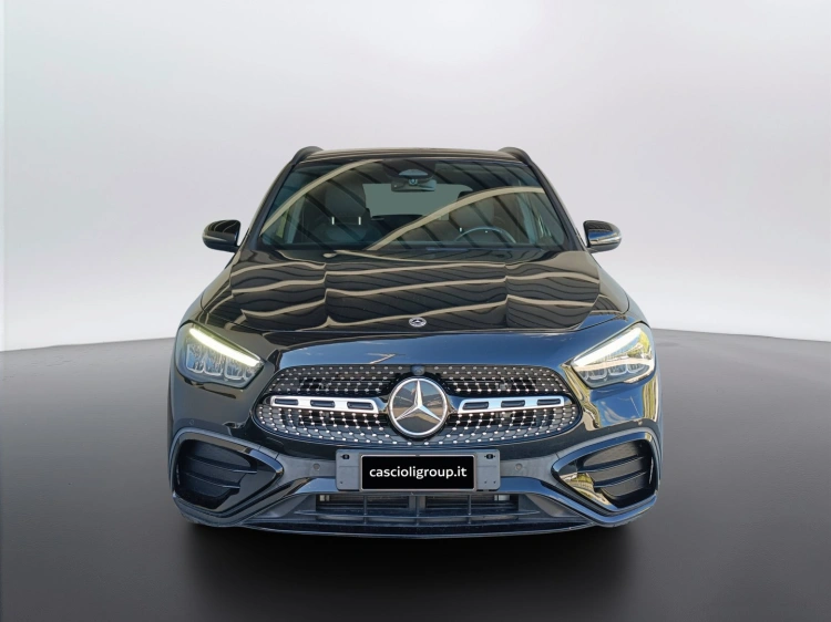 2 - Mercedes-Benz GLA 180 d AMG Line Advanced Plus auto