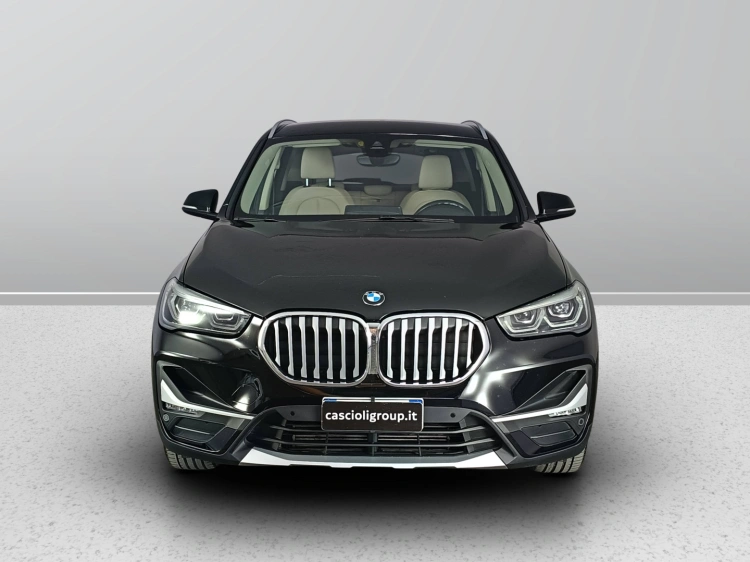 2 - BMW X1 x1 xline 18d