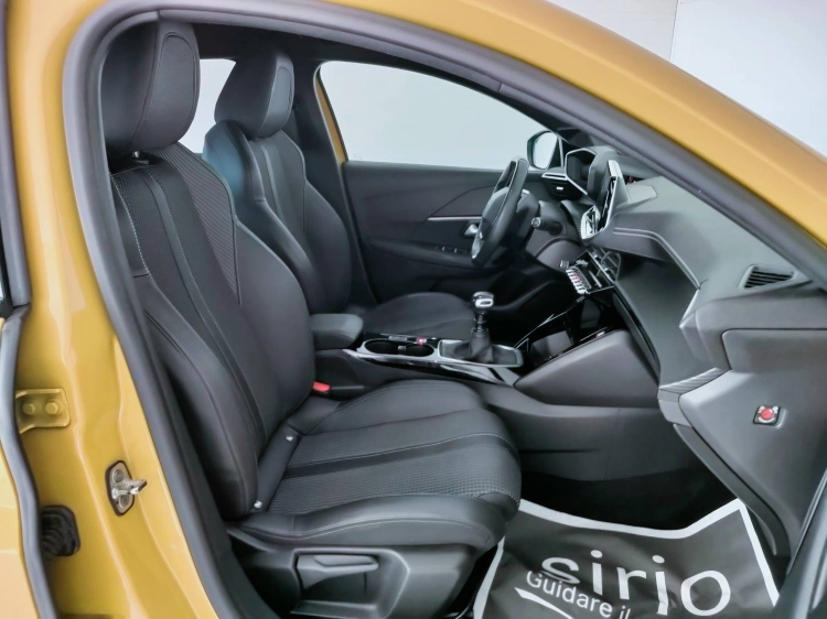 11 - Peugeot 208 208 1.2 puretech GT Line s&s 100cv