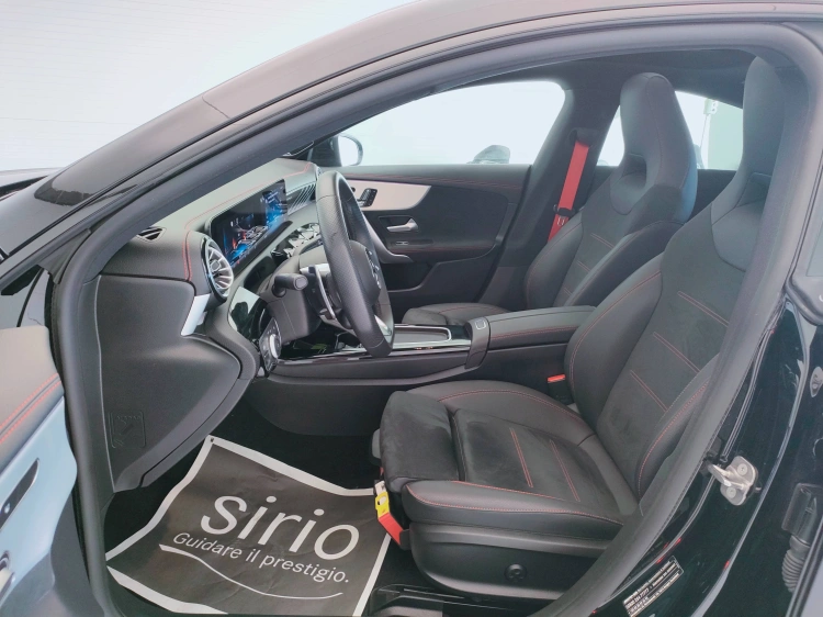 13 - Mercedes-Benz CLA AMG CLA Coupe AMG 35 AMG Line Premium Plus 4matic auto