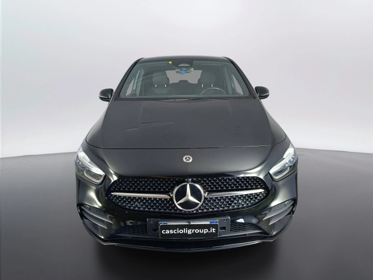 2 - Mercedes-Benz Classe B 180 d AMG Line Premium auto