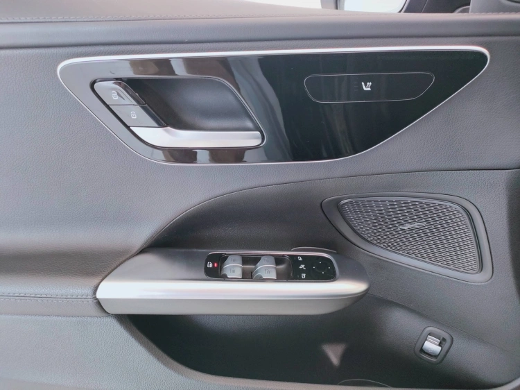 11 - Mercedes-Benz Classe C 220 d mhev Premium auto
