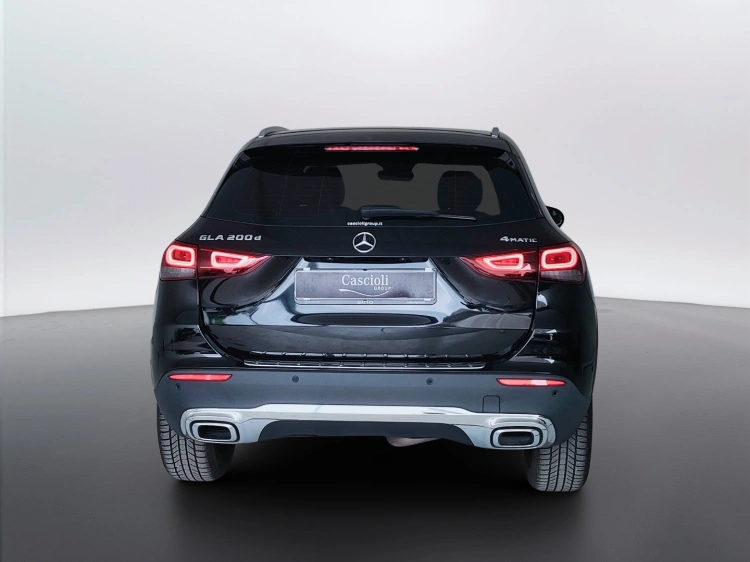 6 - Mercedes-Benz GLA 200 d Sport Plus 4matic auto