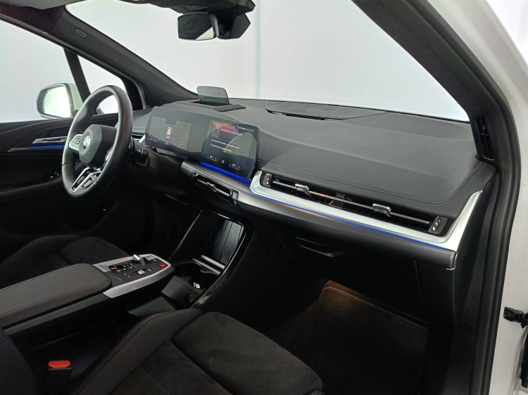 10 - BMW Serie 2 220i Active Tourer mhev 48V Msport auto