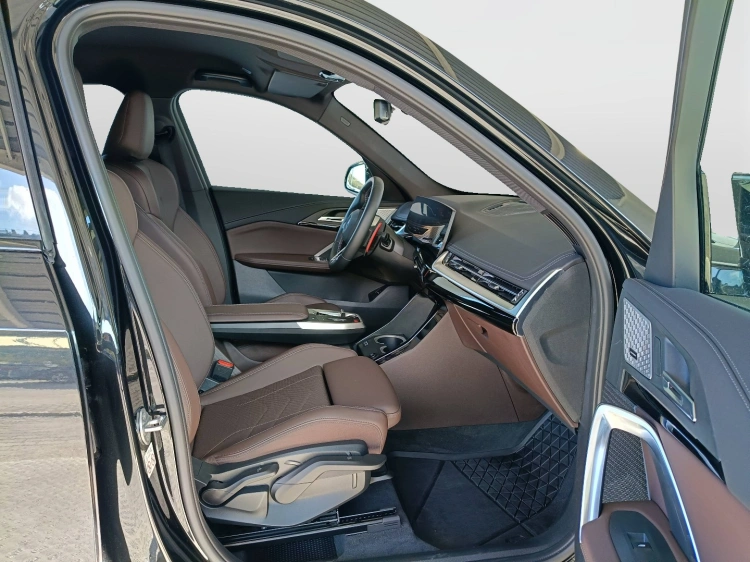 11 - BMW X1 M X1 xdrive M35i auto