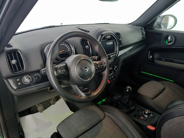 8 - MINI Countryman Mini Countryman 2.0 Cooper D my18