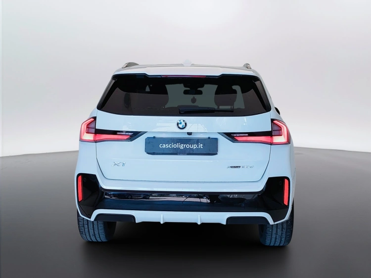 6 - BMW X1 X1 xdrive20d mhev 48V MSport auto