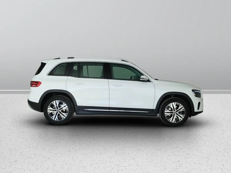 7 - Mercedes-Benz GLB 180 d Progressive Advanced auto