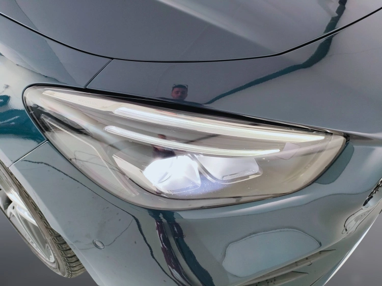 10 - Mercedes-Benz Classe B 180 d Premium auto