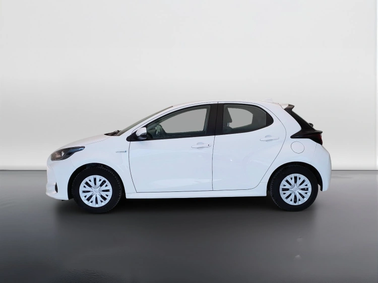 8 - Toyota Yaris Yaris 1.5h Business
