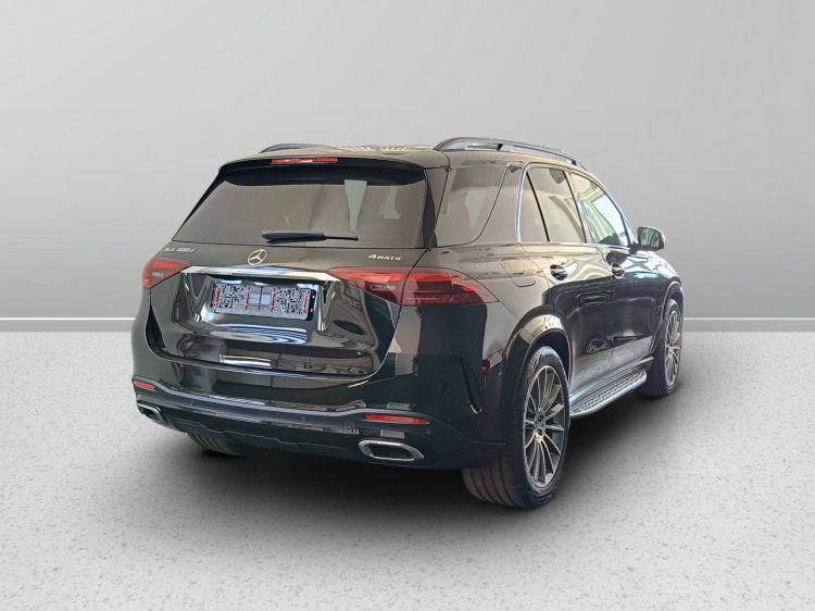 4 - Mercedes-Benz GLE 300 d 4MATIC