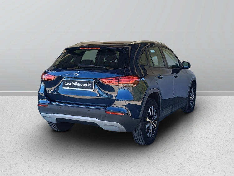 5 - Mercedes-Benz GLA 180 d Sport Plus auto