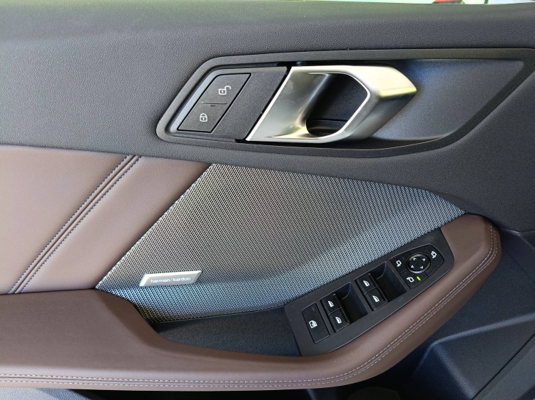 12 - BMW Serie 1 BMW 120d