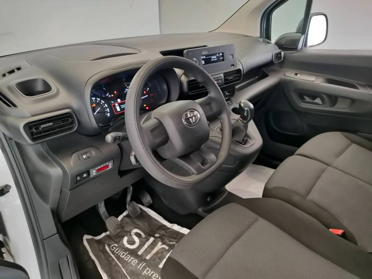 12 - Toyota Professional Proace City Proace City 1.5D 100cv S&S L2 S 10q Active
