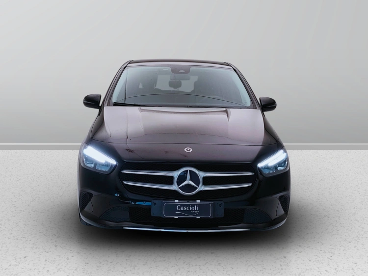2 - Mercedes-Benz Classe B 200 d Sport auto