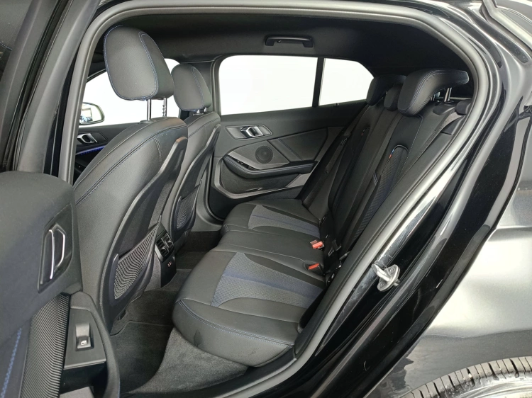 9 - BMW Serie 1 118d Msport auto