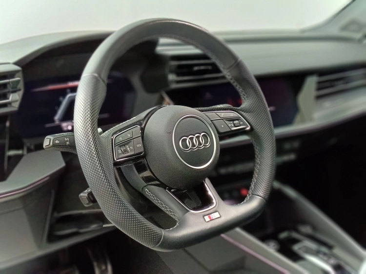 16 - Audi A3 A3 Sportback 2.0 tdi S line edition 150cv s-tronic