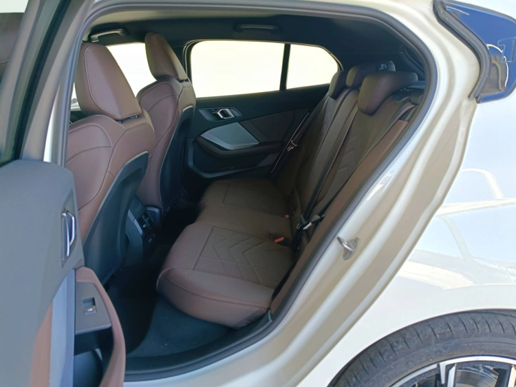 9 - BMW Serie 1 BMW 120d