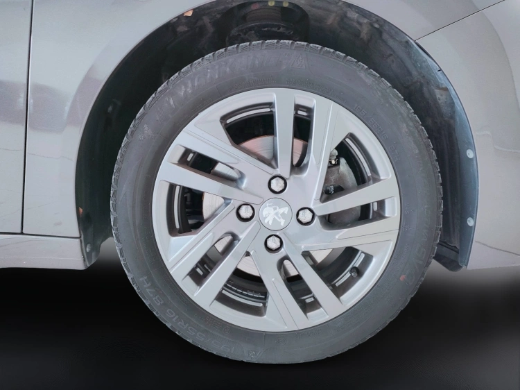 9 - Peugeot 208 208 1.5 bluehdi Active Pack s&s 100cv