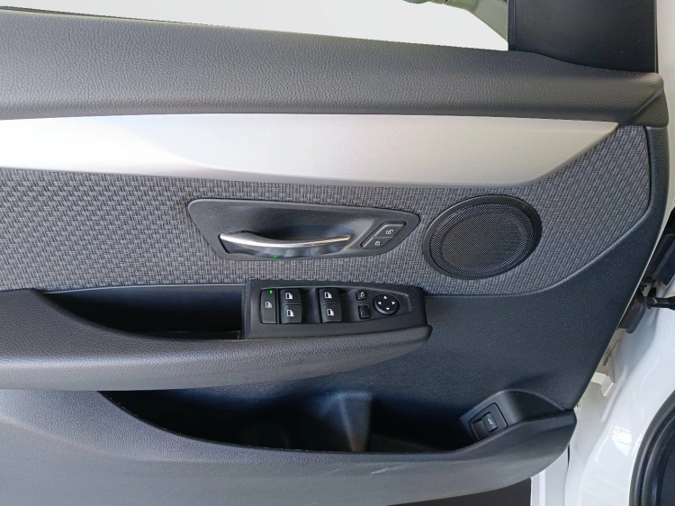 15 - BMW Serie 2 218d Active Tourer auto