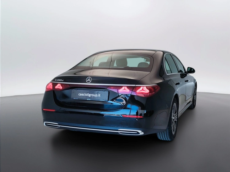 5 - Mercedes-Benz Classe E 200 d Advanced auto
