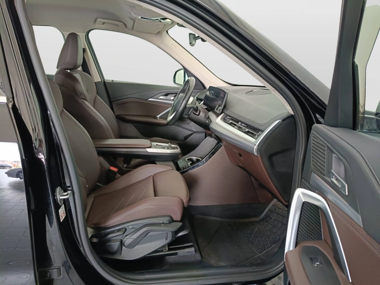 10 - BMW X1 X1 sdrive18d auto