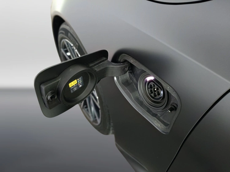 25 - BMW M M5 M5 Touring 4.4 727cv auto